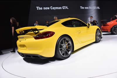 Porsche Cayman GT4 